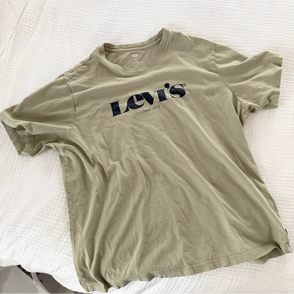 Levi’s Olive Green Tee